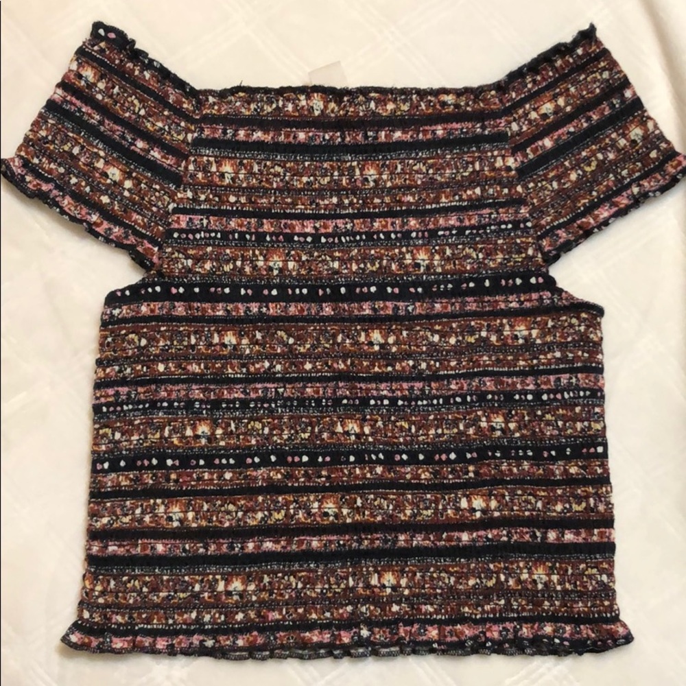 Off The Shoulder Ribbed Patterned Crop Top - Picture 2 of 3